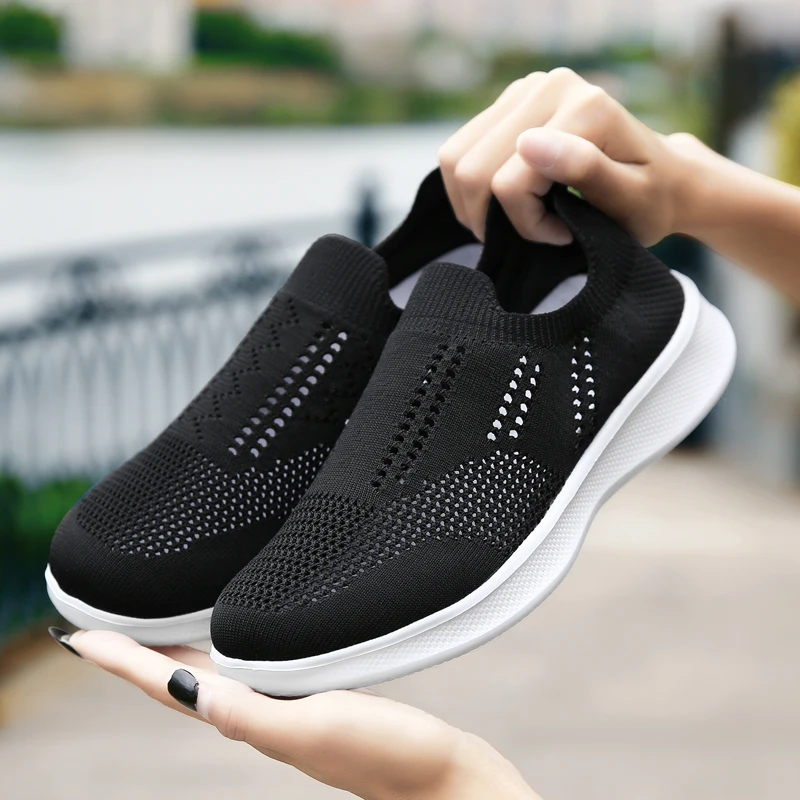 Summer Women Walking Shoes Slip-On Lightweight Breathable Sneakers Lovers Flywire Mesh Sport Shoes