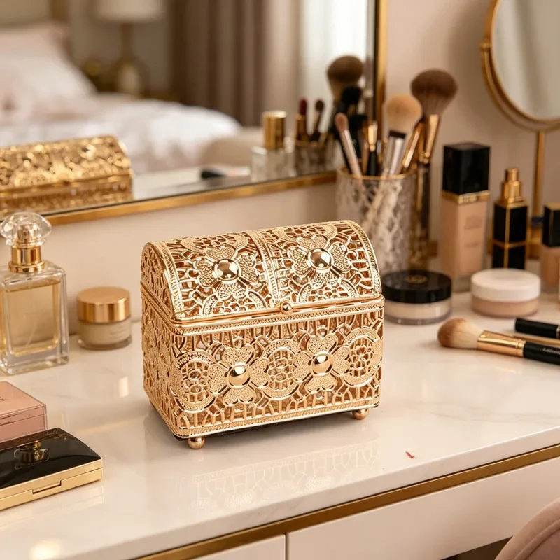 DSA Light Luxury Vintage Gold Hollow Jewelry Box, Ring & Earring Storage Box, Bestie Birthday Gift Box, High-End Ornament
