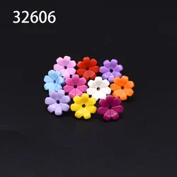 Moc 32606 Friends Accessories Flower with 7 Thick Petals and Pin City Street View Scene Building Blocks Bricks Compatible with