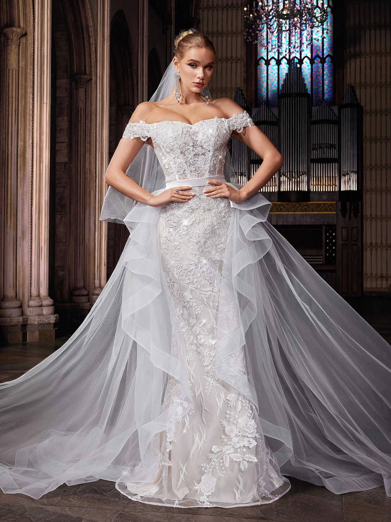 

2025 Customized Latest Women's White Off Shoulder Lace Wedding Dress With Elegant Chiffon Tail And Exquisite Embroidery