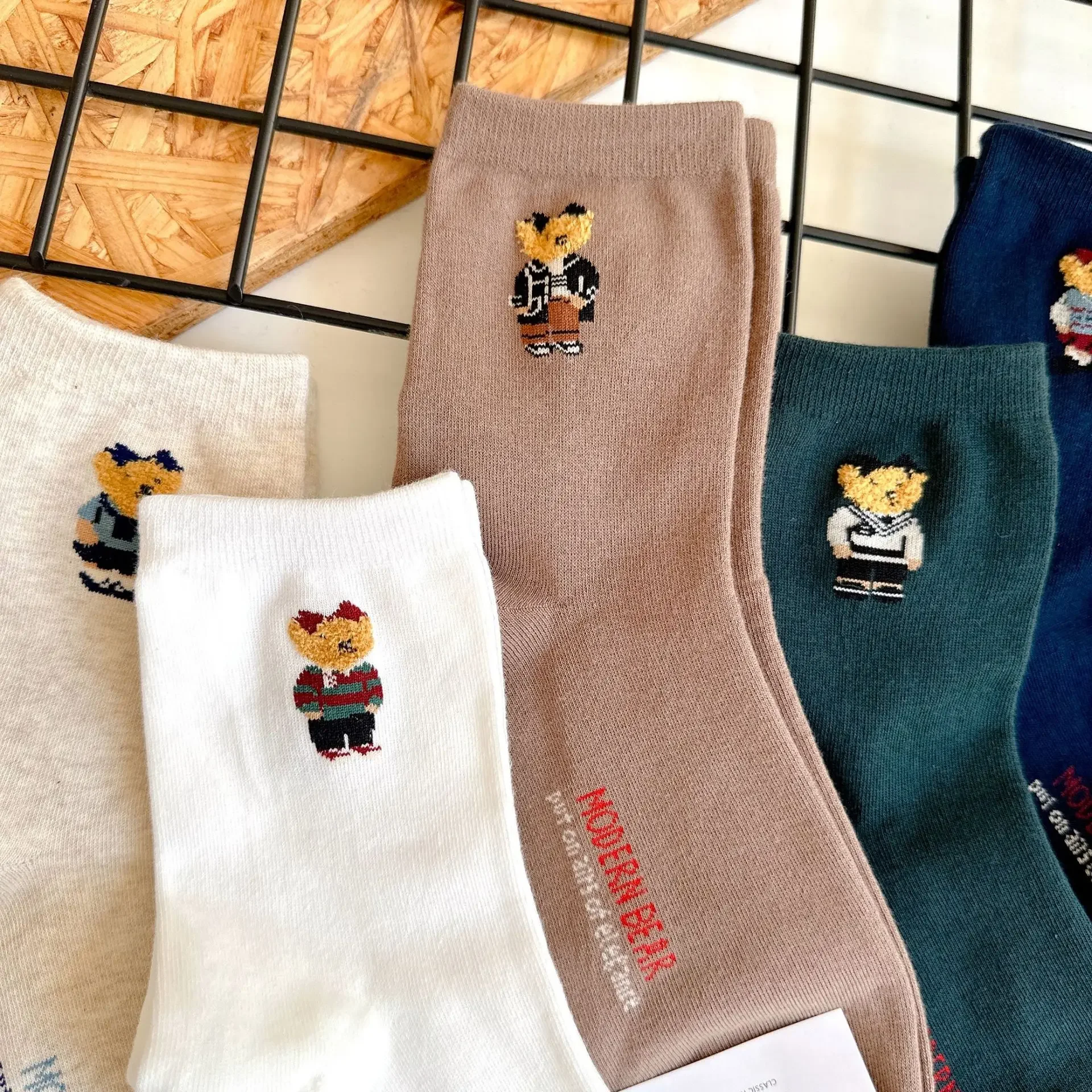 Good Quality Cartoon Elegant Lady Bear Women\'s  Cute Socks Cotton Harajuku Style Woman Novelty Breathable Sox Christmas Gifts