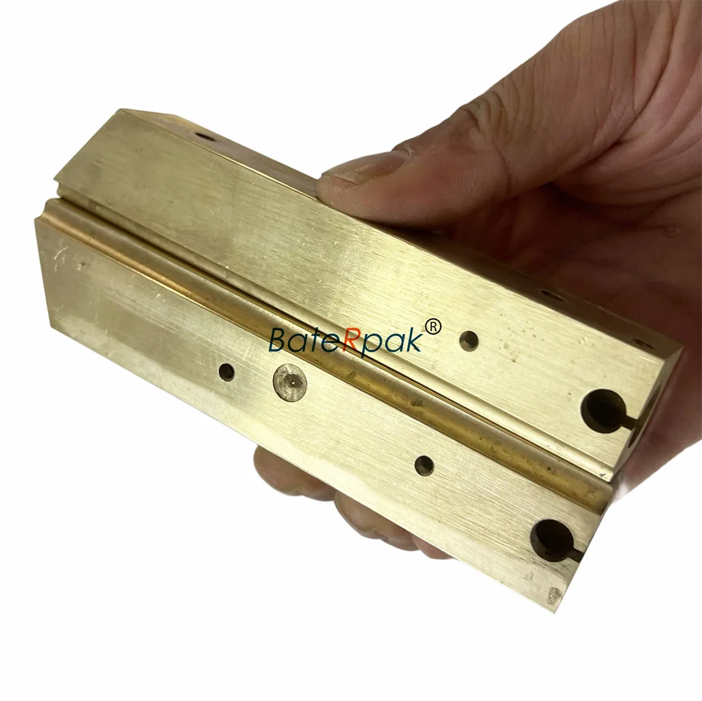 

HUALIAN FRBM-810I/FRM-980I Band Sealer Heat up Block,Continuous Band Sealing Machine Brass Heat Holder BateRpak supply