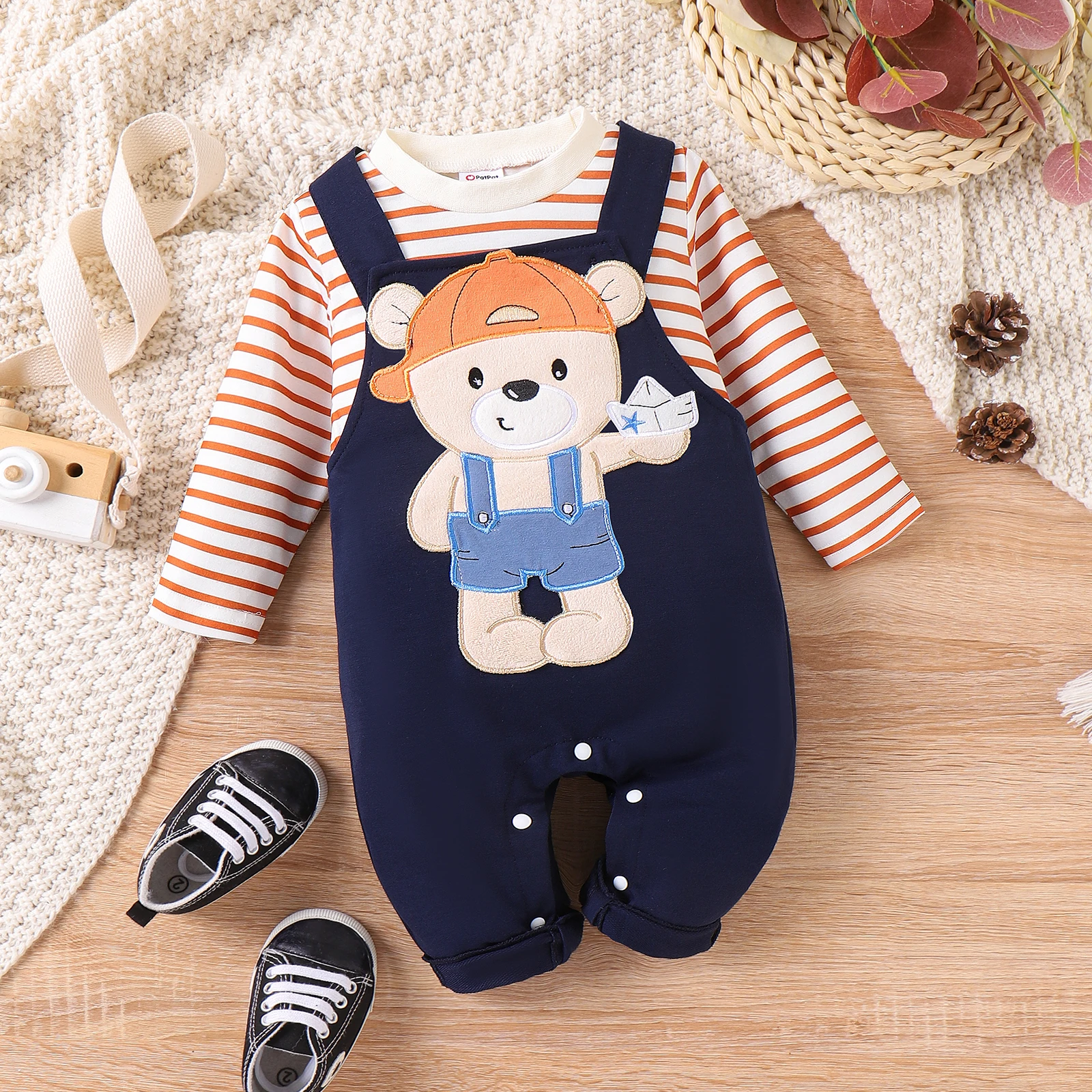 

PatPat 2pcs Baby Boy Bear and Stripe Pattern Set