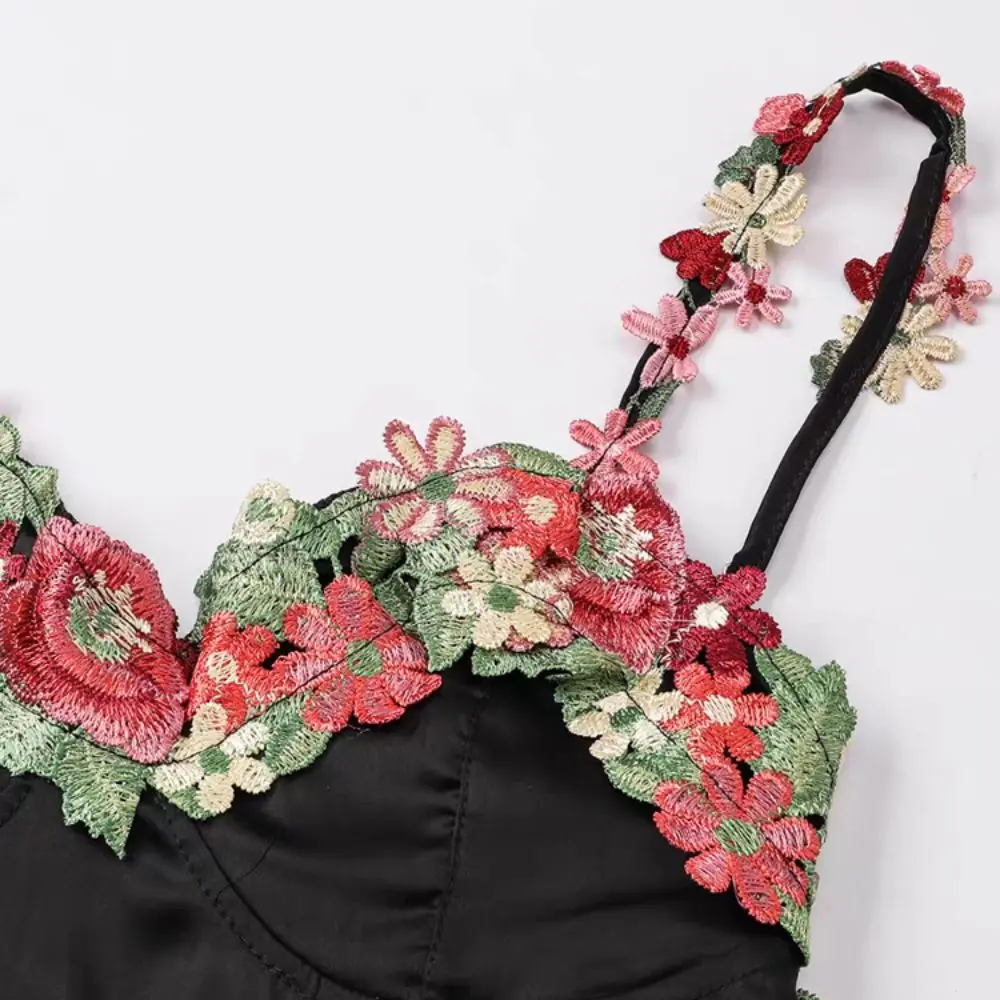 

Flower Embroidery Women's Pajama Dress Sleeveless Thin Satin Silk Suspender Nightdress Sleepwear Beauty Back