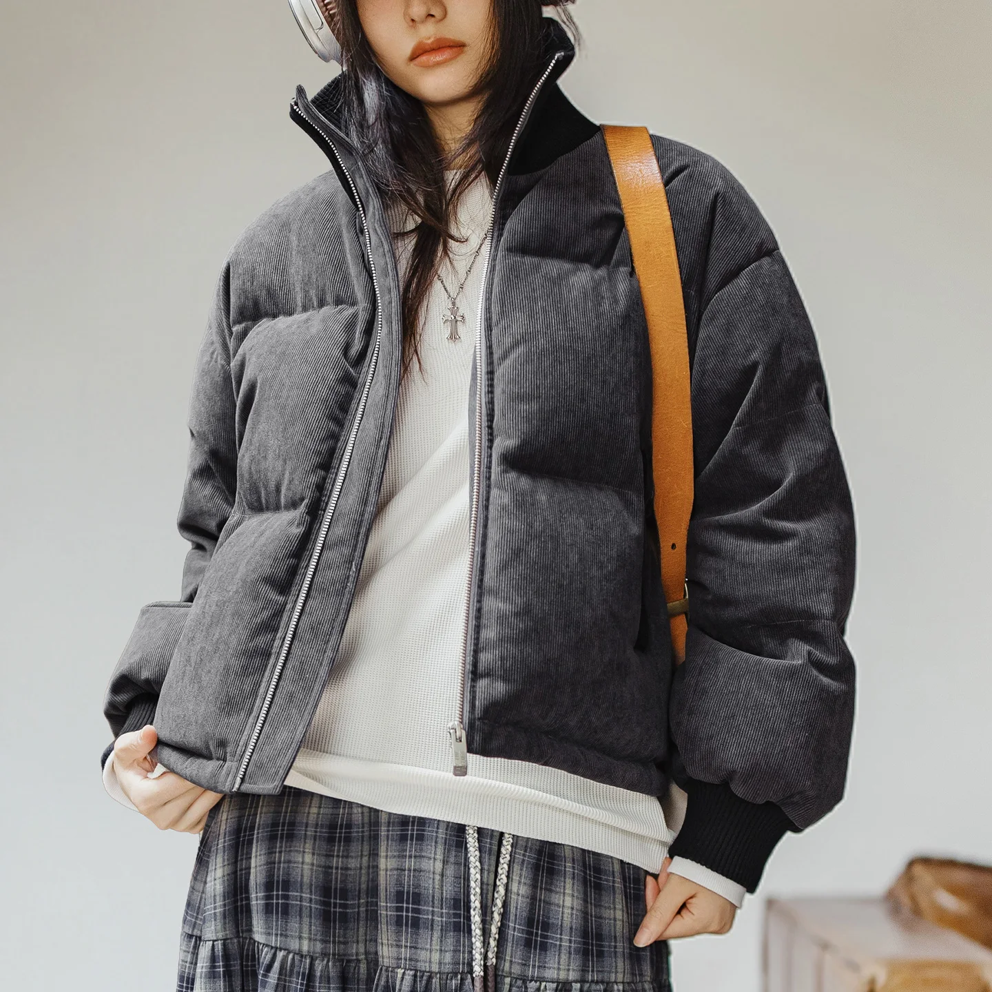 

Maden Women Corduroy Down Jacket 90% Duck Down Warm Short Puffer Coat Knit Stand Collar Drawstring Hem Winter Thick Outerwear