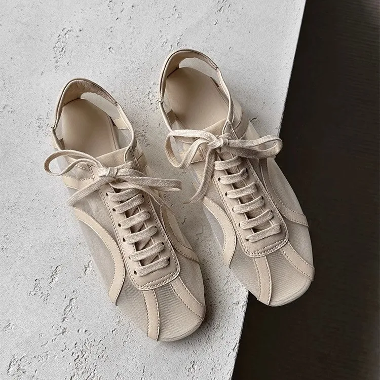 Breathable soft-soled net fabric sports shoes for women, stylish and niche French-style flat lace-up casual shoes view 3