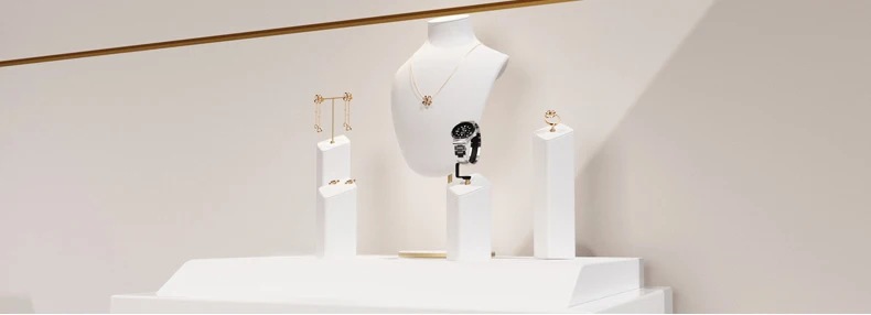 Oirlv Weißer Schmuck-Präsentationsständer aus Mikrofaser und Metall für Schaufensterausstellungen von Halsketten, Ohrringen, Ringen, Uhren und Schmuck. – Detail 8