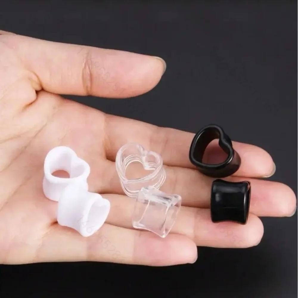 1set Black and White Transparent Multi-sized Acrylic Heart-shaped Ear Expansion Spacers