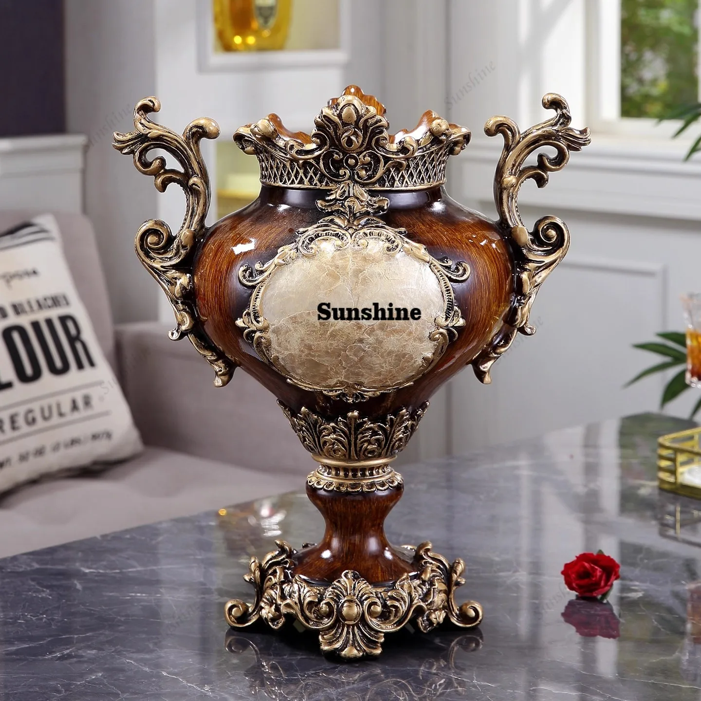 European-style minimalist tissue box, ashtray, flower vase, high-end living room coffee table, TV cabinet, sideboard, housewarmi
