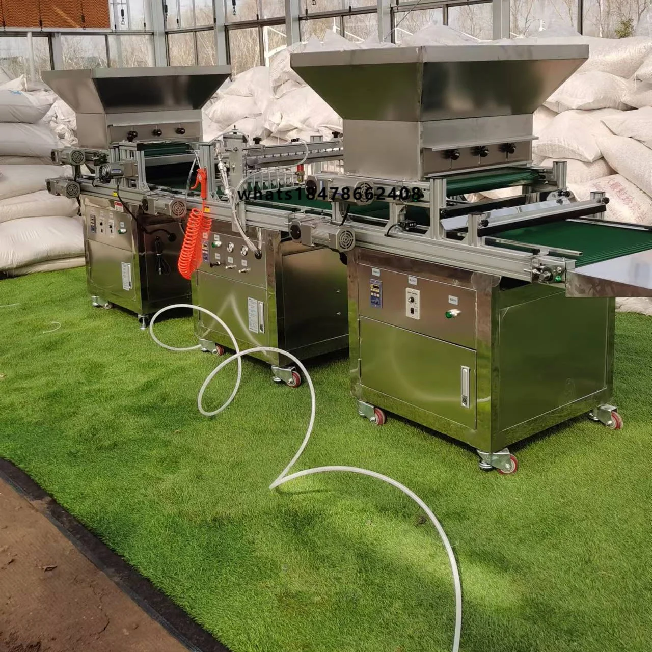Nursery - Kasplanten- en groenteteeltmachines Volautomatische tray-zaaimachine Groentezaaimachine