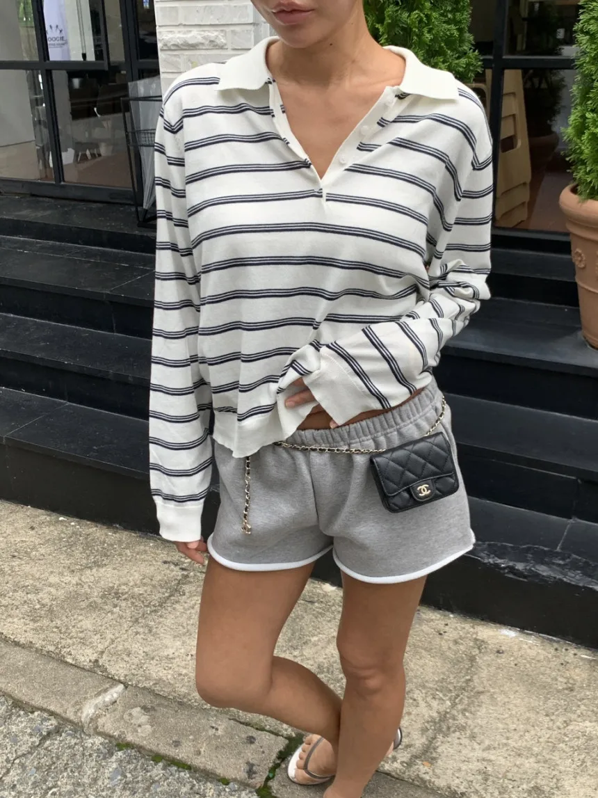 Maglione lavorato a maglia a righe coreano Sle da donna, top alla moda dal design pigro e sciolto per giovani donne nell'autunno 2025
