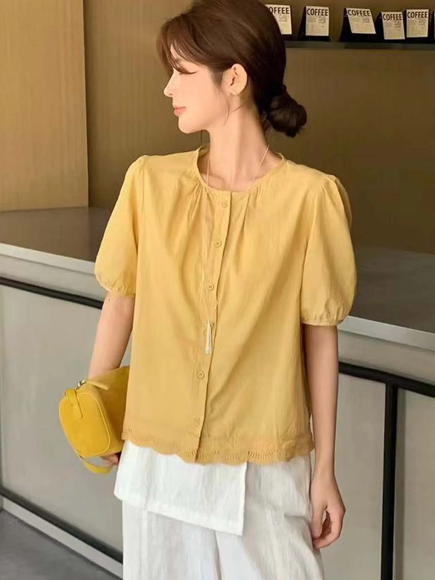 Women's round Neck Shirt Floral Lace Hem Slim Fit Casual Style Breathable Thin Material Short Sleeve K Brand 2026 Summer New