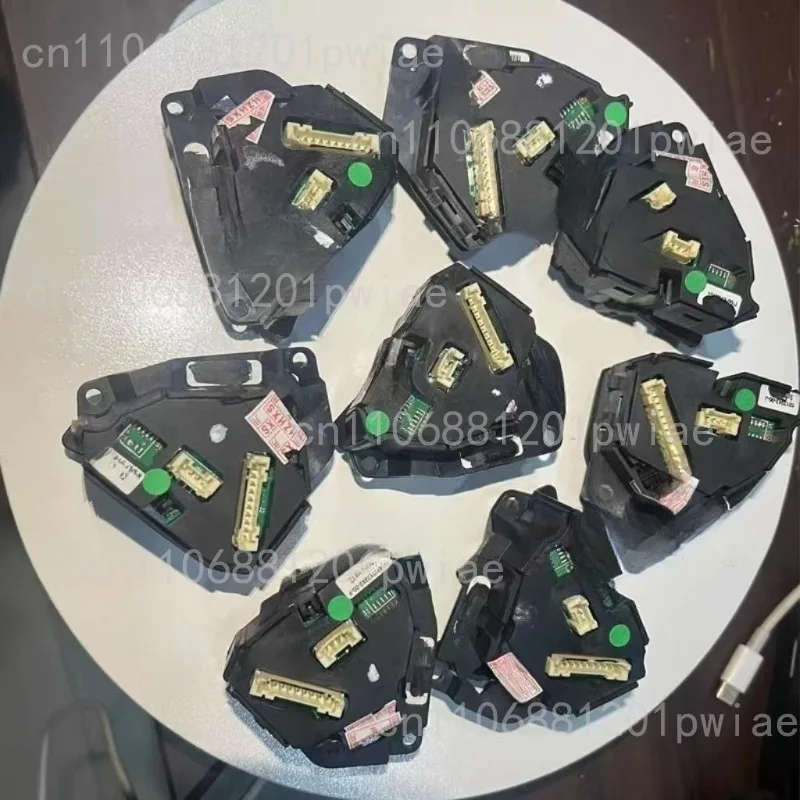 مناسبة لمفاتيح التحكم في عجلة القيادة 12-2 وأزرار مفاتيح عجلة القيادة