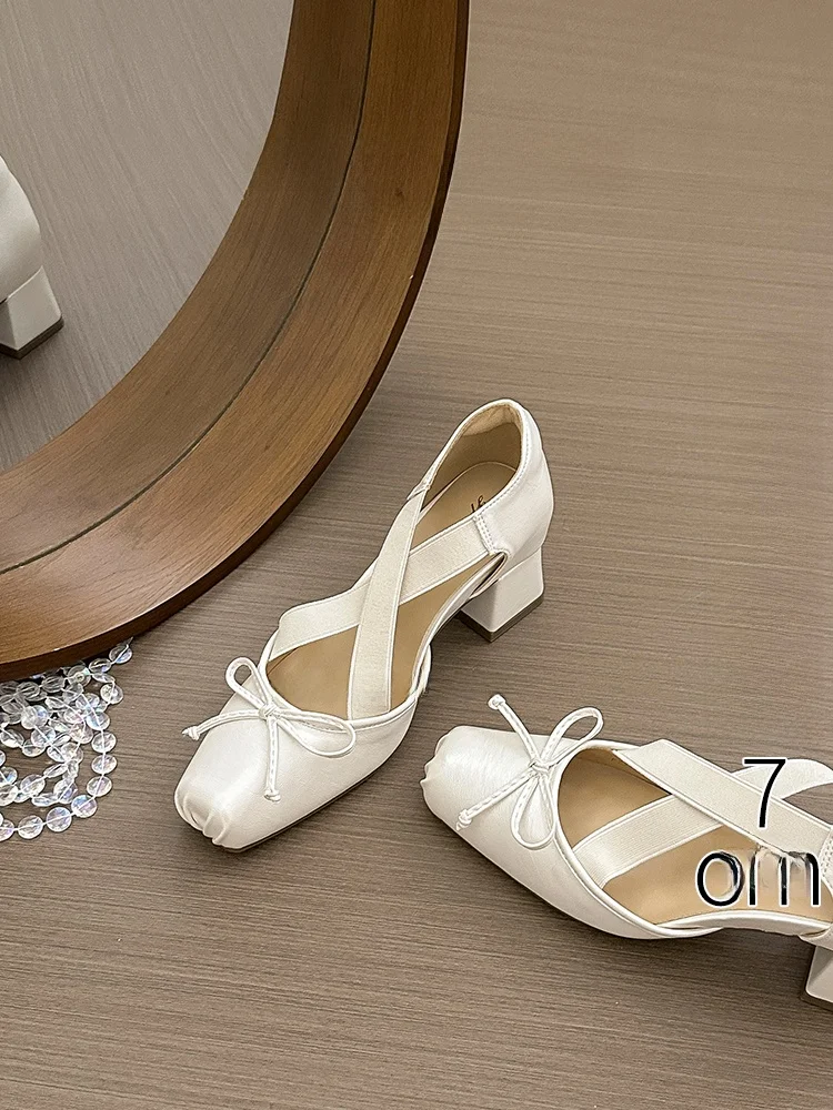 chaussures-a-talons-hauts-de-ballet-pour-femmes-jupe-plissee-talon-epais-petite-taille-rehaussant-la-taille-version-en-peau-d'agneau-avec-nœud