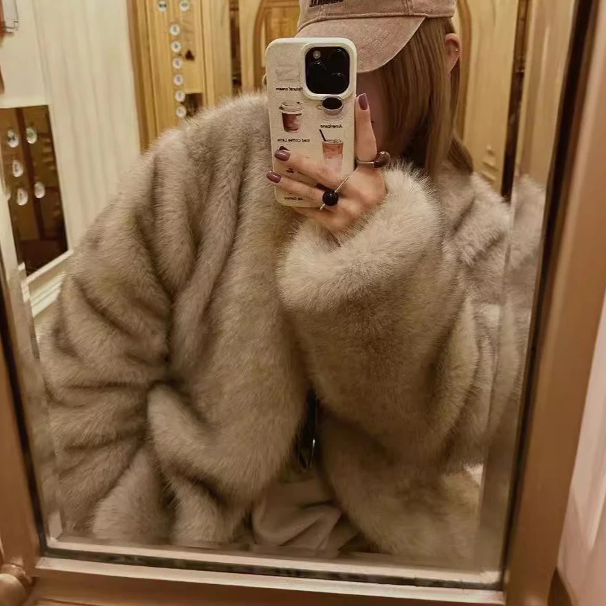 

Пальто из искусственного лисьего меха, женские однотонные меховые куртки средней длины с v-образным вырезом и длинными рукавами, с открытой строчкой, толстая свободная посадка, повседневная осень-зима 2025 г.