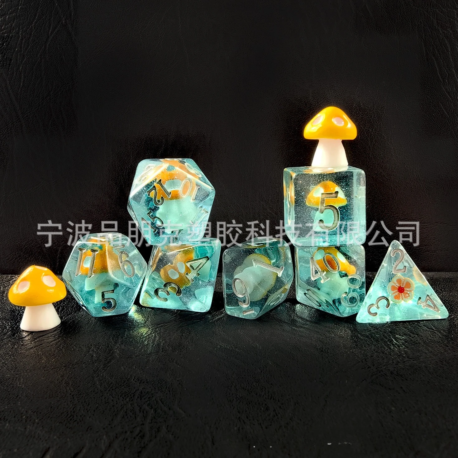 

7pcs/set COC Resin Dice for DND TRPG RPG Mushroom Design Cthulhu Board Game Role Play Polyhedral Digital DND Dice Set