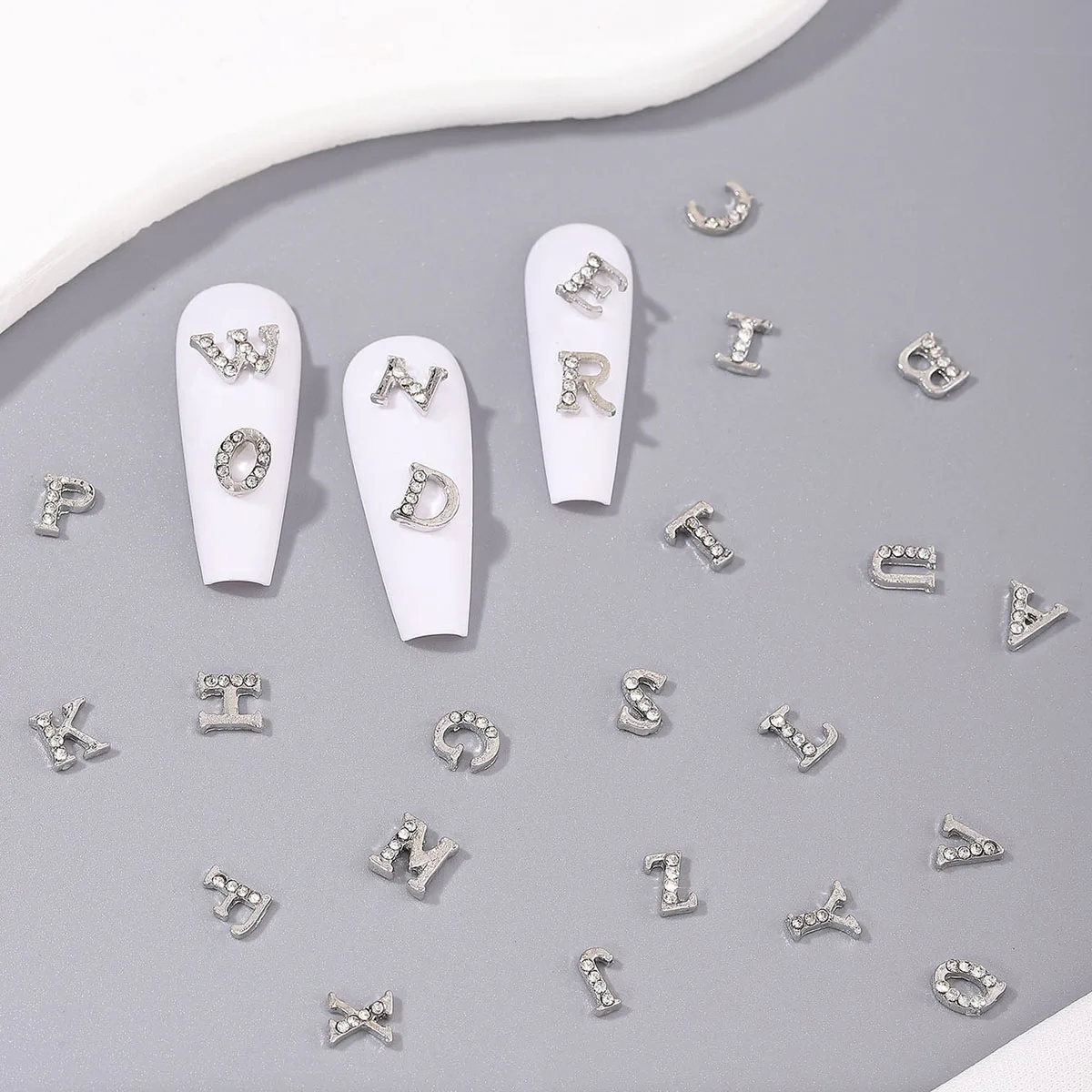 26 개 라이트 럭셔리 편지 합금 라인 석 네일 아트 패치 전체 다이아몬드 diy 계약 장식