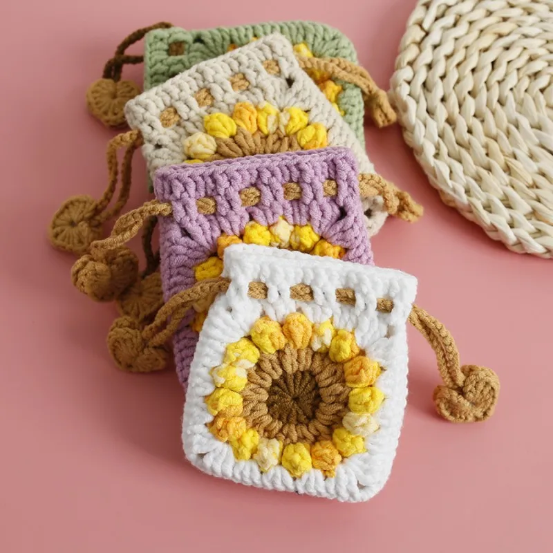 

Sweet Sunflower Crochet Coin Bag Keychains Kniiting Sun Flower Small Bag For Car Keys Holder Knitted Drawstring Bag For Eatphone