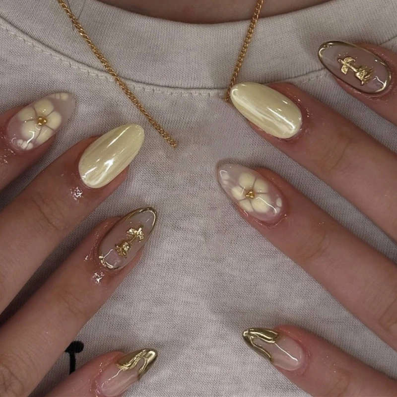 

Golden 3D Rose Yellow Halo Dyeing Flower Pearlescent Nail Art Fashion False Nails Detachable Finished Fake Nails Press on Nails