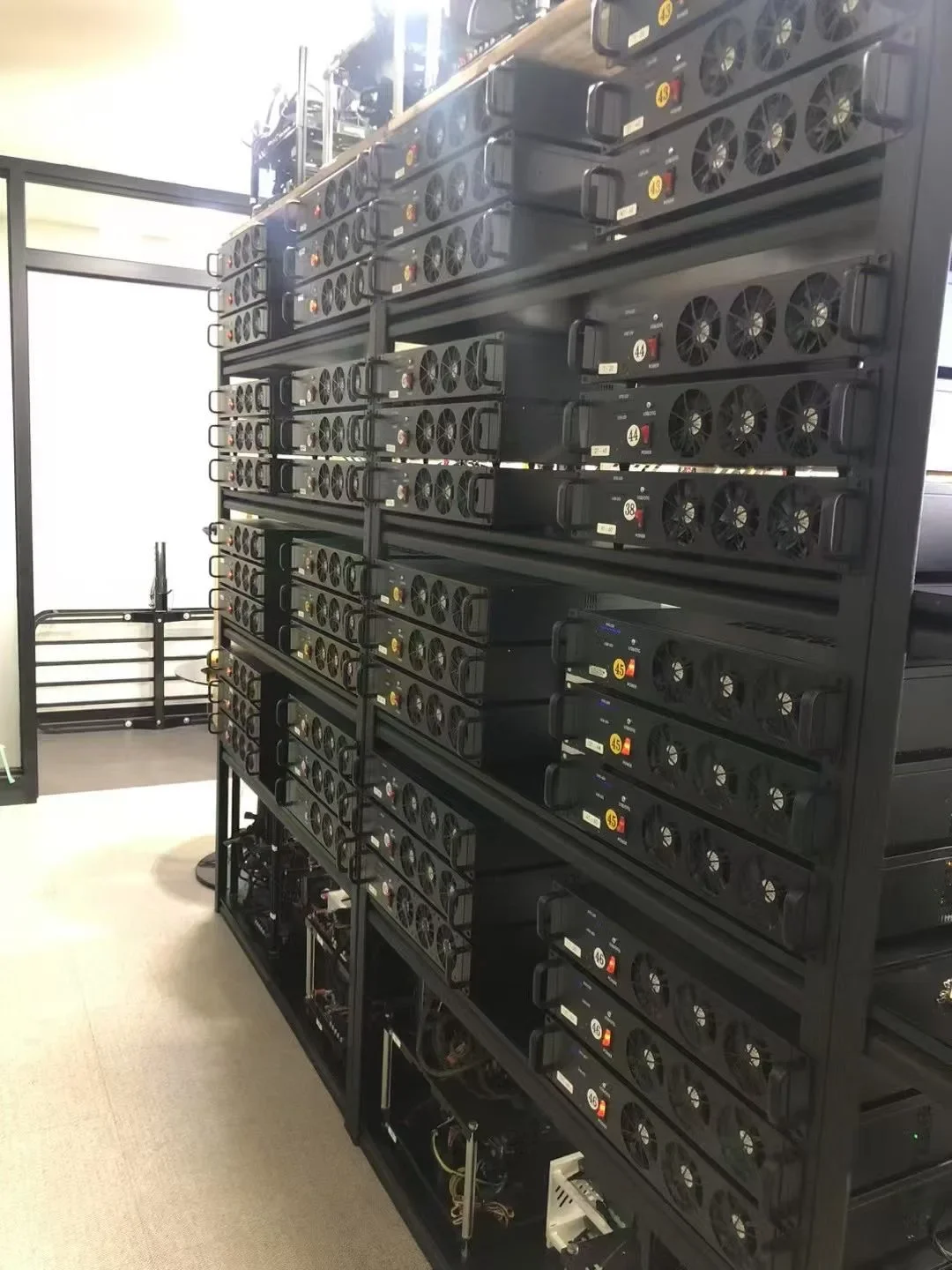 PF mobile farm box, with OTG Ethernet click farm system, unified control