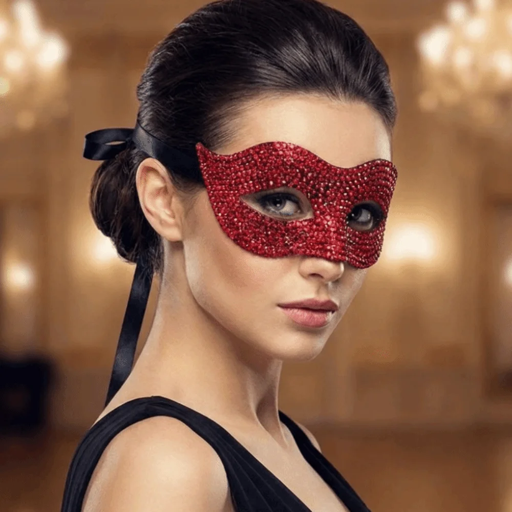 

Luxury Elegant Halloween Rhinestone Mask Plastic Sparkly Half Face Mask Studded Design Adjustable Ribbon Masquerade Mask Club