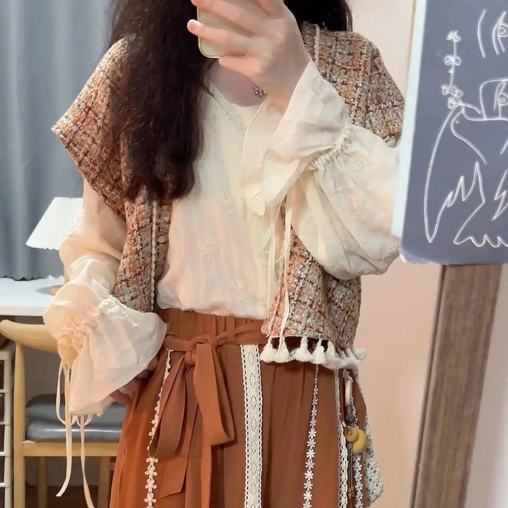 Three-Piece Set Small Fragrant Tassel Vest + Flower Bud Bloomers + Lace-Up Bottoming Shirt Women Autumn New High-End Suit