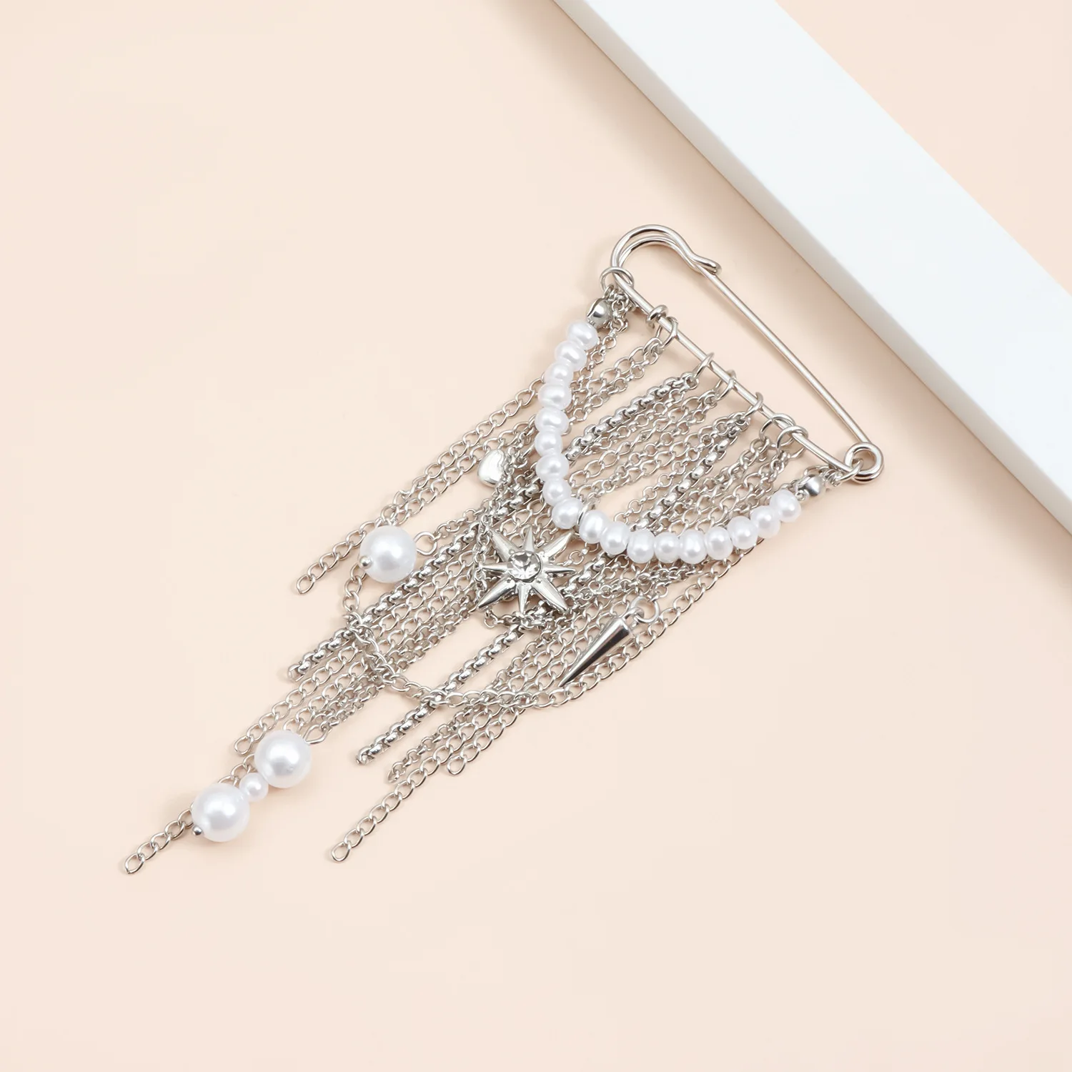 Exaggerated Multiple Tassels Stars Pearl Brooch Pin Jewelry Fashion Tassel Brooch Clothing Accessories Waist Cinching Fixed Pin