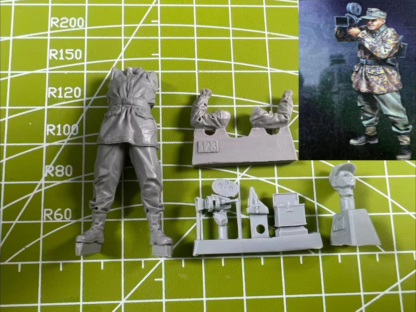 

1/35 Cast Resin Model American Photographer, Journalist, Scene Model Toy Unpainted