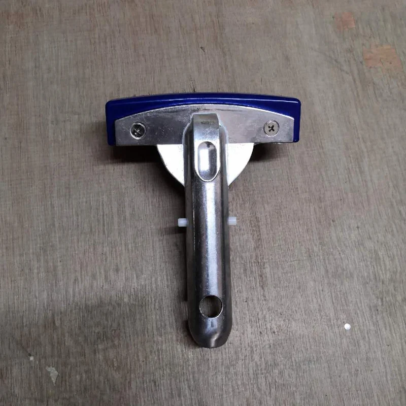 Spazzola per la pulizia della piscina spazzola metallica spazzola per la pulizia della parete inferiore della piscina attrezzatura per la pulizia della piscina