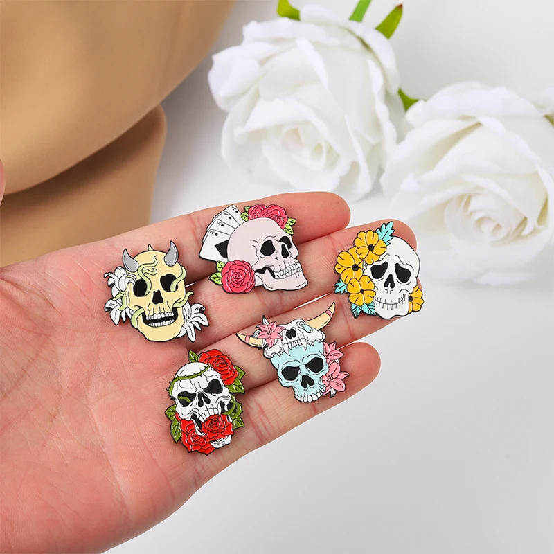 Flower Bush Skull Enamel Pins Custom Skeleton Brooches Lapel Badges Colorful Punk Gothic Jewelry Gift for Friends