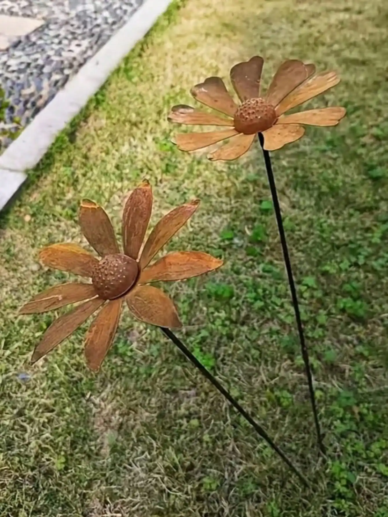 1/2pcs vintage Metal Daisy and Chamomile Garden Decorative Stakes, Outdoor Garden Art Ornaments