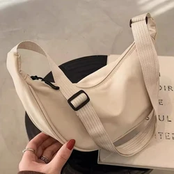 Bolso de hombro de nailon para mujer, bandolera ligera de gran capacidad, Color sólido, 2024