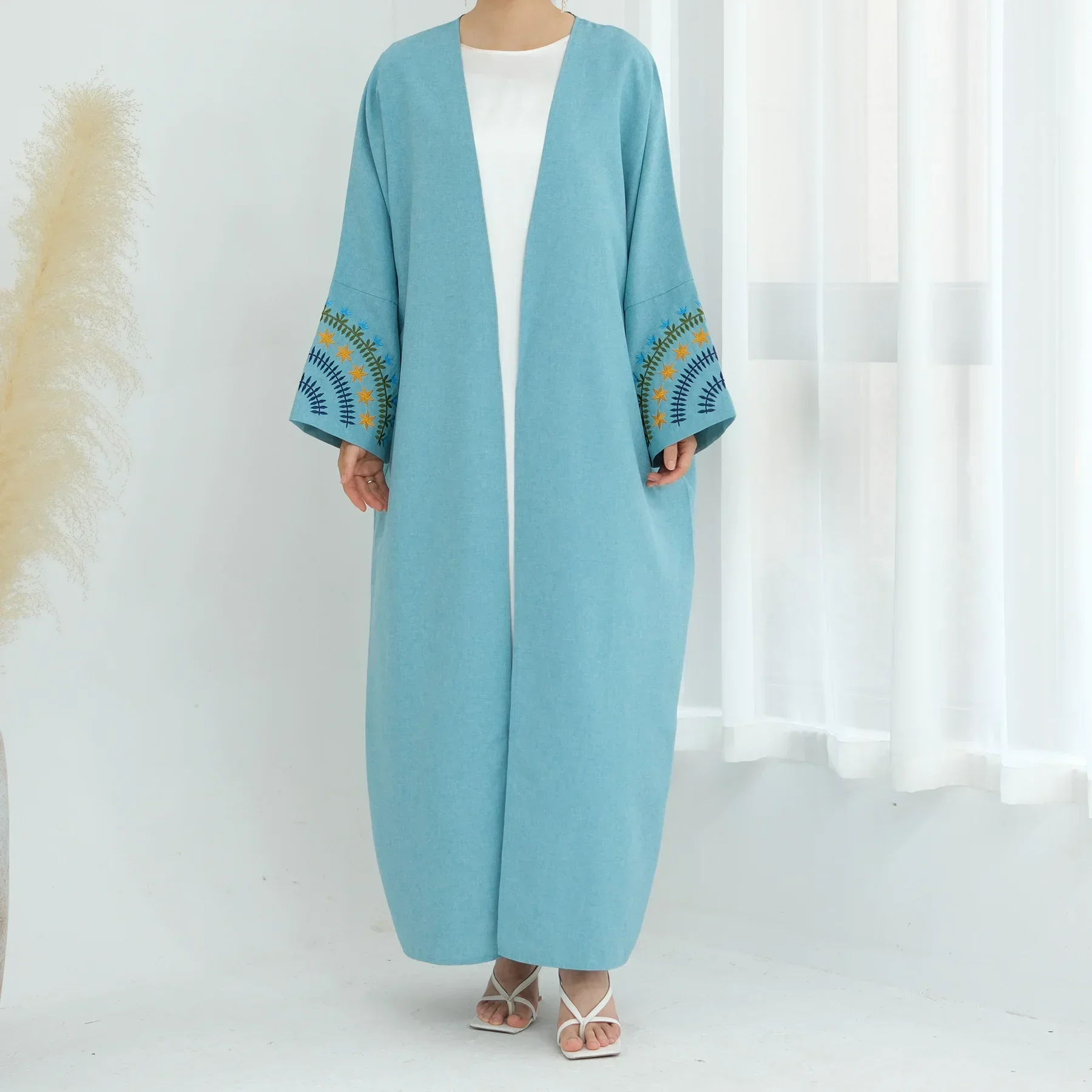 

Embroidery Open Abaya Kimono Muslim Party Dress Turkish Abayas for Women Dubai Luxury Kaftan African Islamic Outfit Robe Ramadan