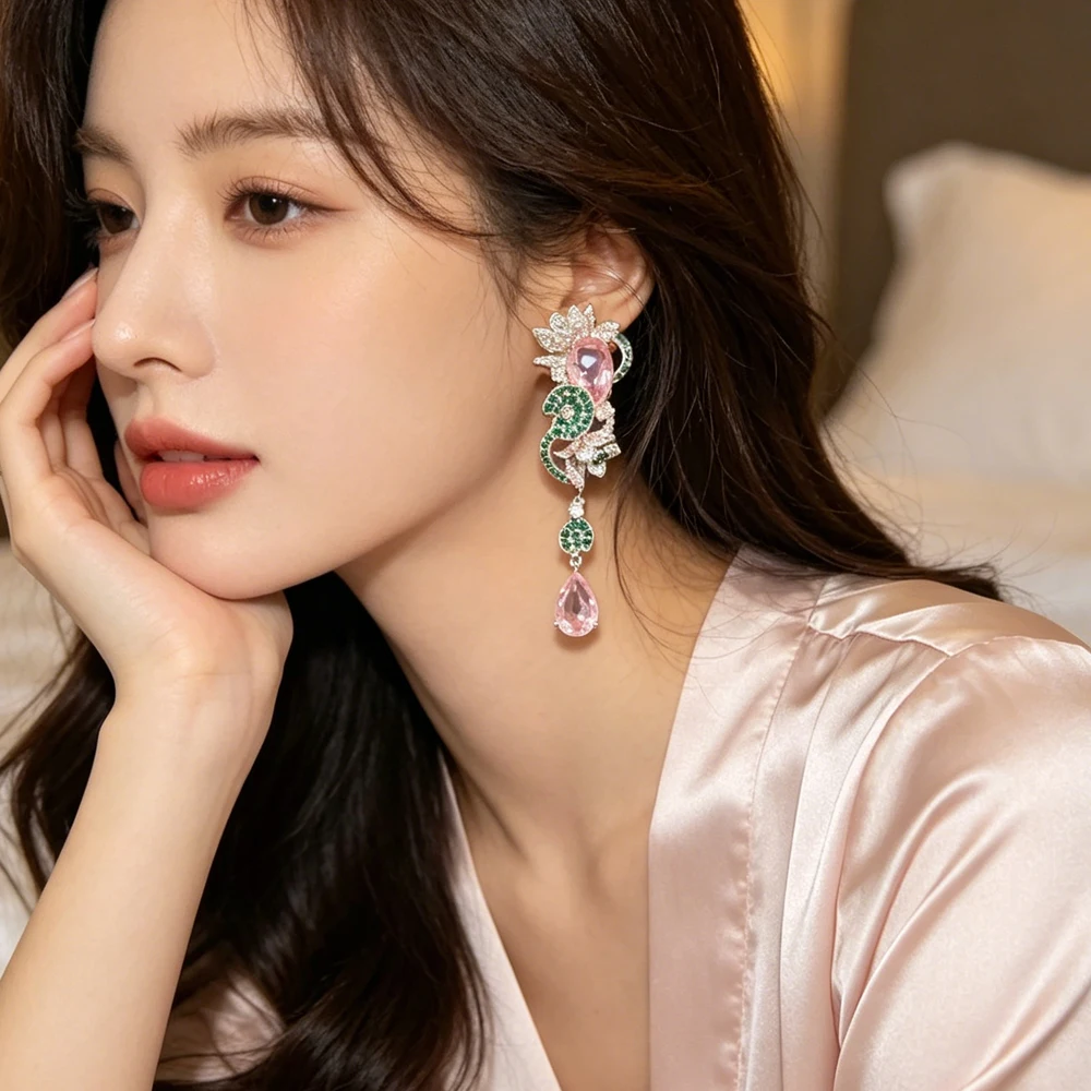

Vintage Lotus Flower Drop Earrings for Women Sparkling Cubic Zirconia Elegant Teardrop Dangle Earring Luxury French Jewelry Gift