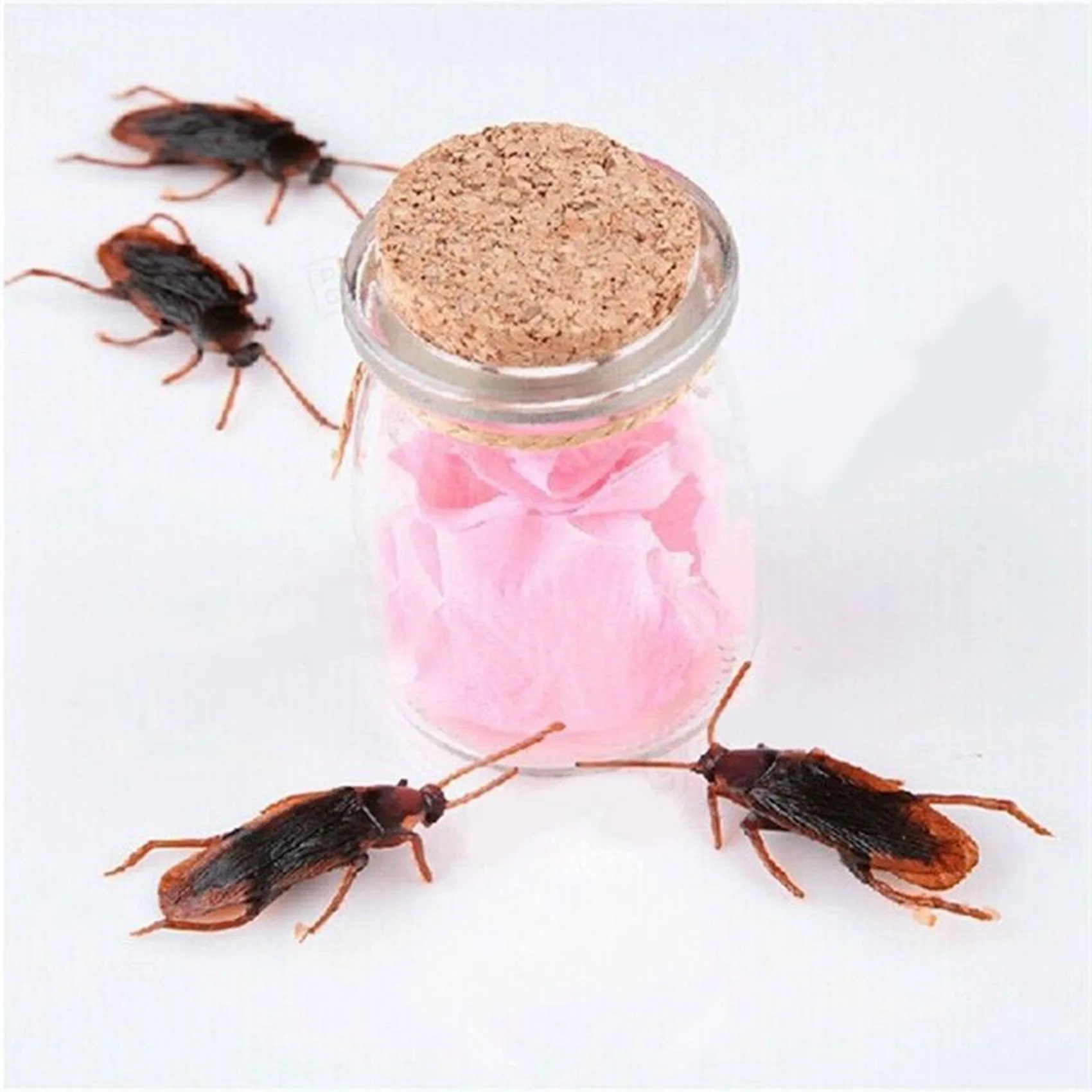 

B68C 24 Pcs Halloween Simulated Plastic Cockroaches Deceptive Props Toy Trick Decor