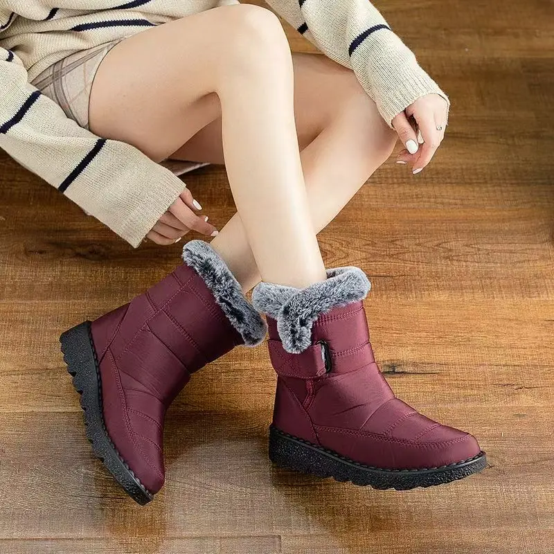 

Winter fashion insulated warm snow boots with thick soles and anti-slip properties available large sizes ranging from 36 to 45