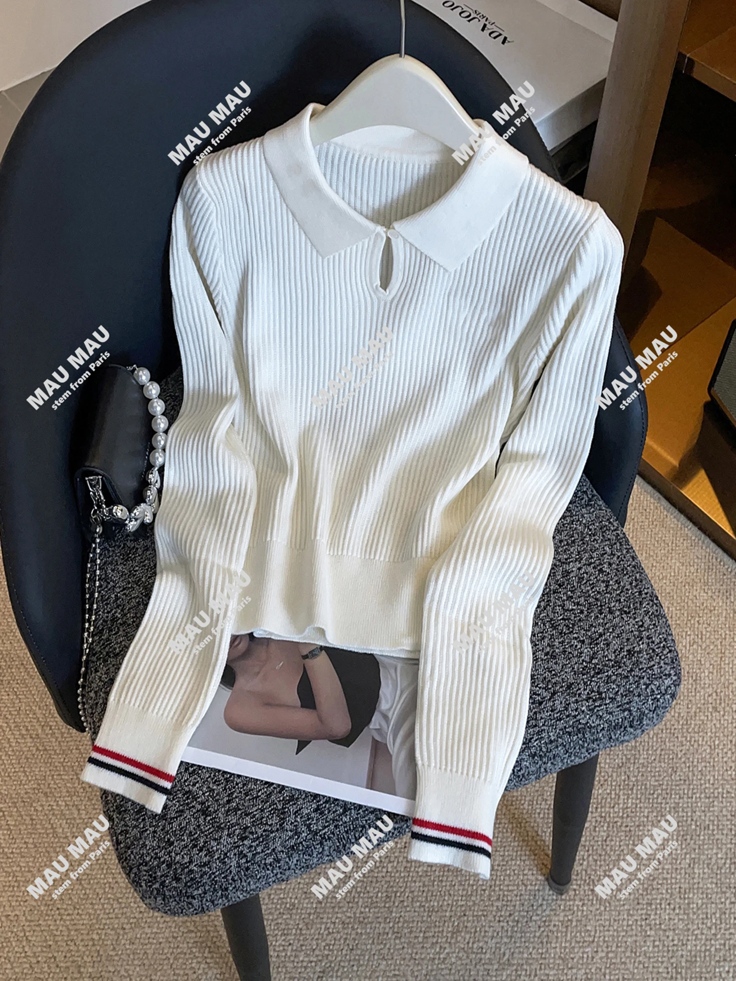 

High-End Women's Knitted irt Autumn New College Sle Turn-down Collar Striped Camere Knitwear Top Comfortable Breathable
