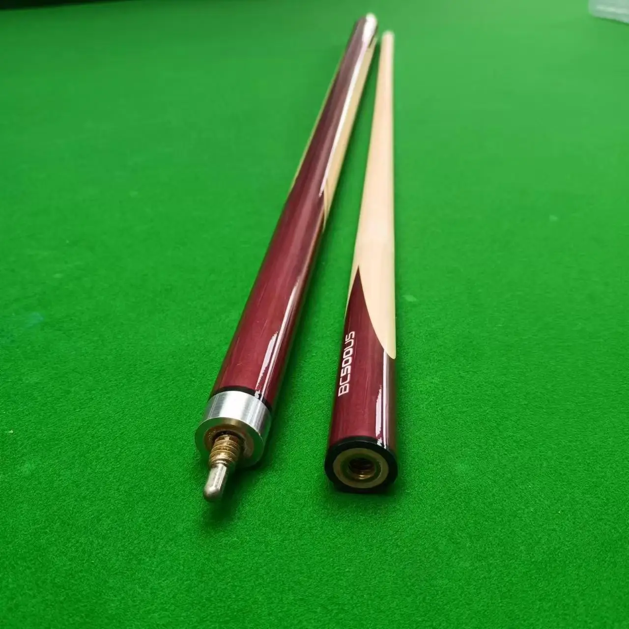 

Premium Maple Billiard Cue 13mm Tip Superior Grip for Bar Pool Ideal for American Pool and Carom Games