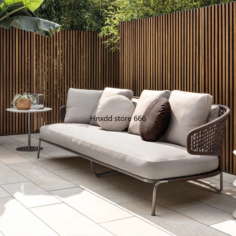 Balkon Freizeit einzelner Rattanstuhl dreiteilige Möbel