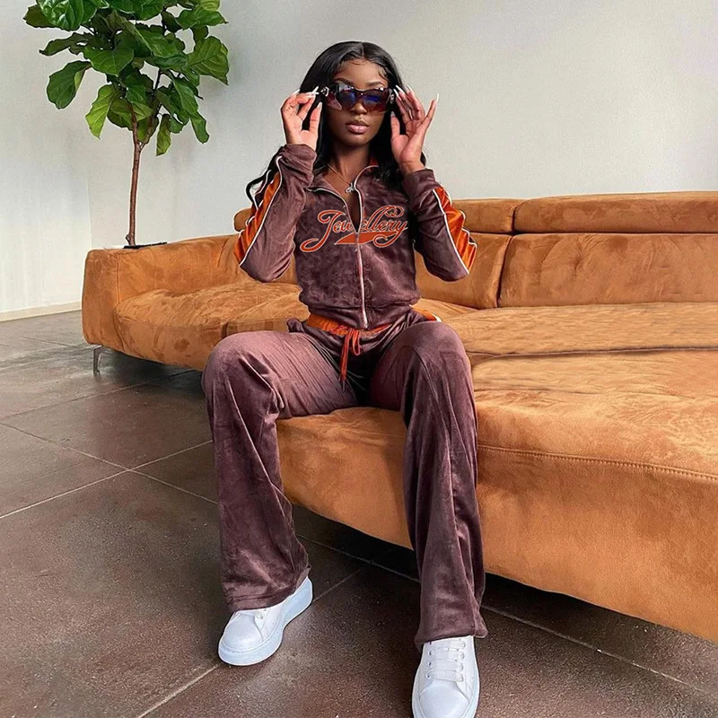 

Women Suede Tracksuit Letter Print 2 Piece Outfit Sweatshirt+Straight Sweatpants Matching Set Fitness Sporty Streetwear