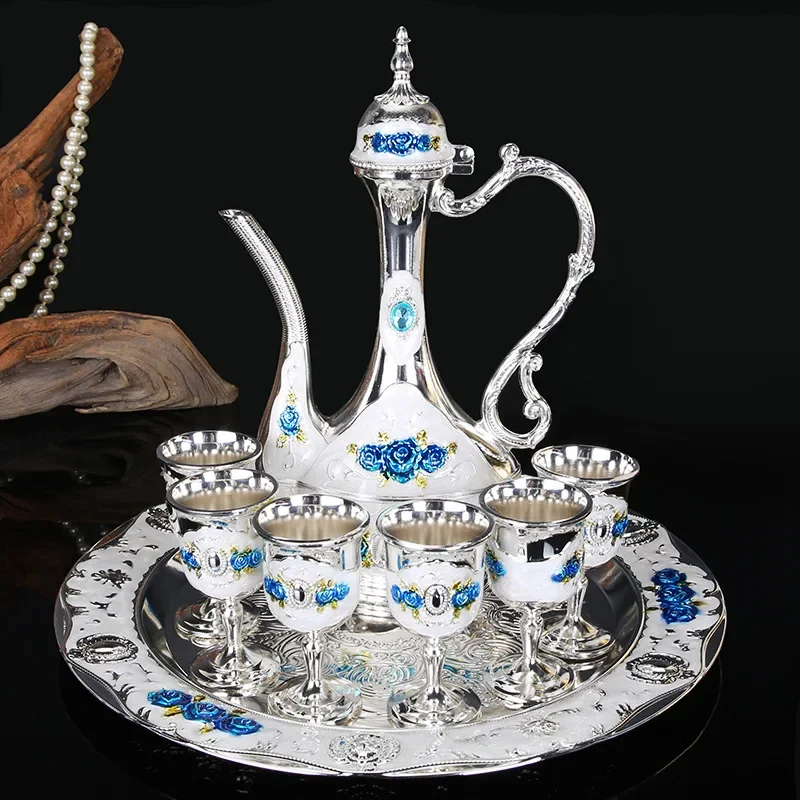 Wine set Baijiu cup European retro creative wedding gift, metal Russian wine jug home ornament