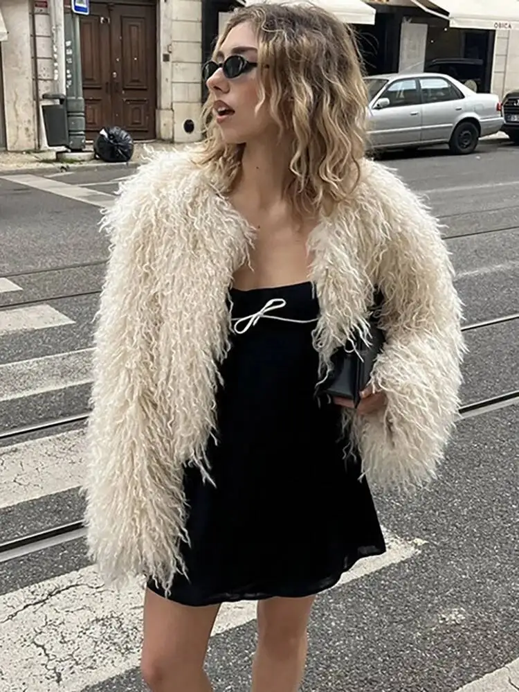 

Fashion Milky White Faux Fur Coat Women's Round Neck Long Sleeve Plush Thick Jacket Winter New 7GJ4U