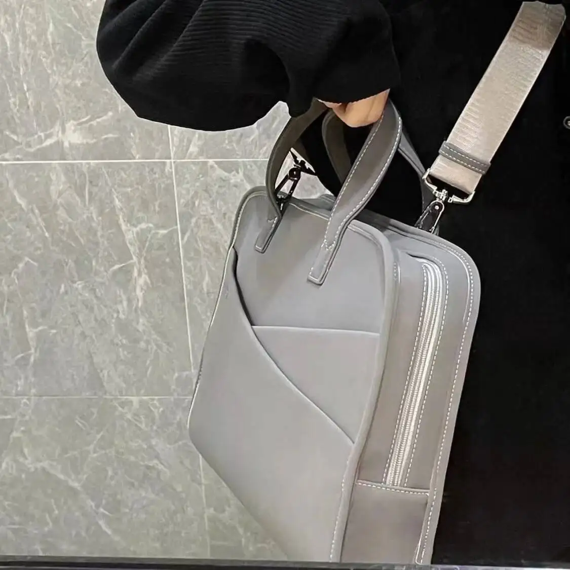 Bloom Large Capacity Messenger Women High Street Vintage White Crossbody Bags Ladies Haruku Solid Designer Bag