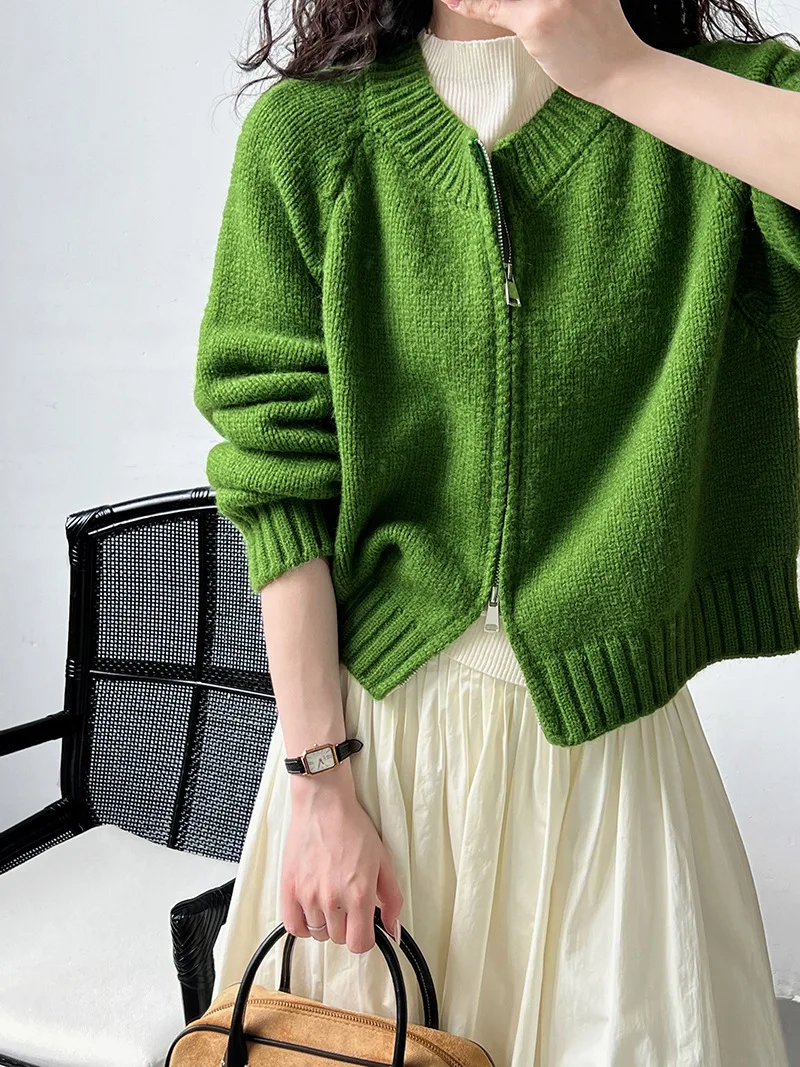 

2023 Women Autumn Knitted Cardigans O-Neck Zippet Long Sleeve Women Sweater Green Color Cardigans Coat