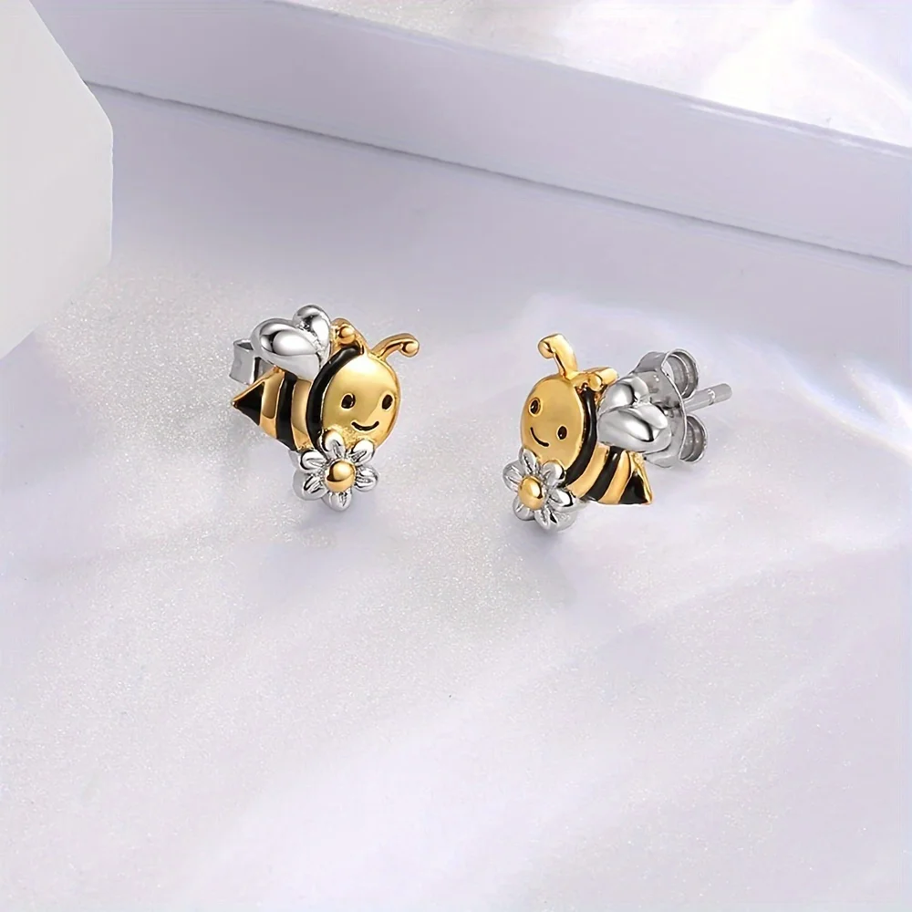 Cute Cartoon Bee Daisy Stud Earrings Birthday Christmas GiftsAnniversary Party GiftsJewelry in A Niche StyleAmerican Hot Selling