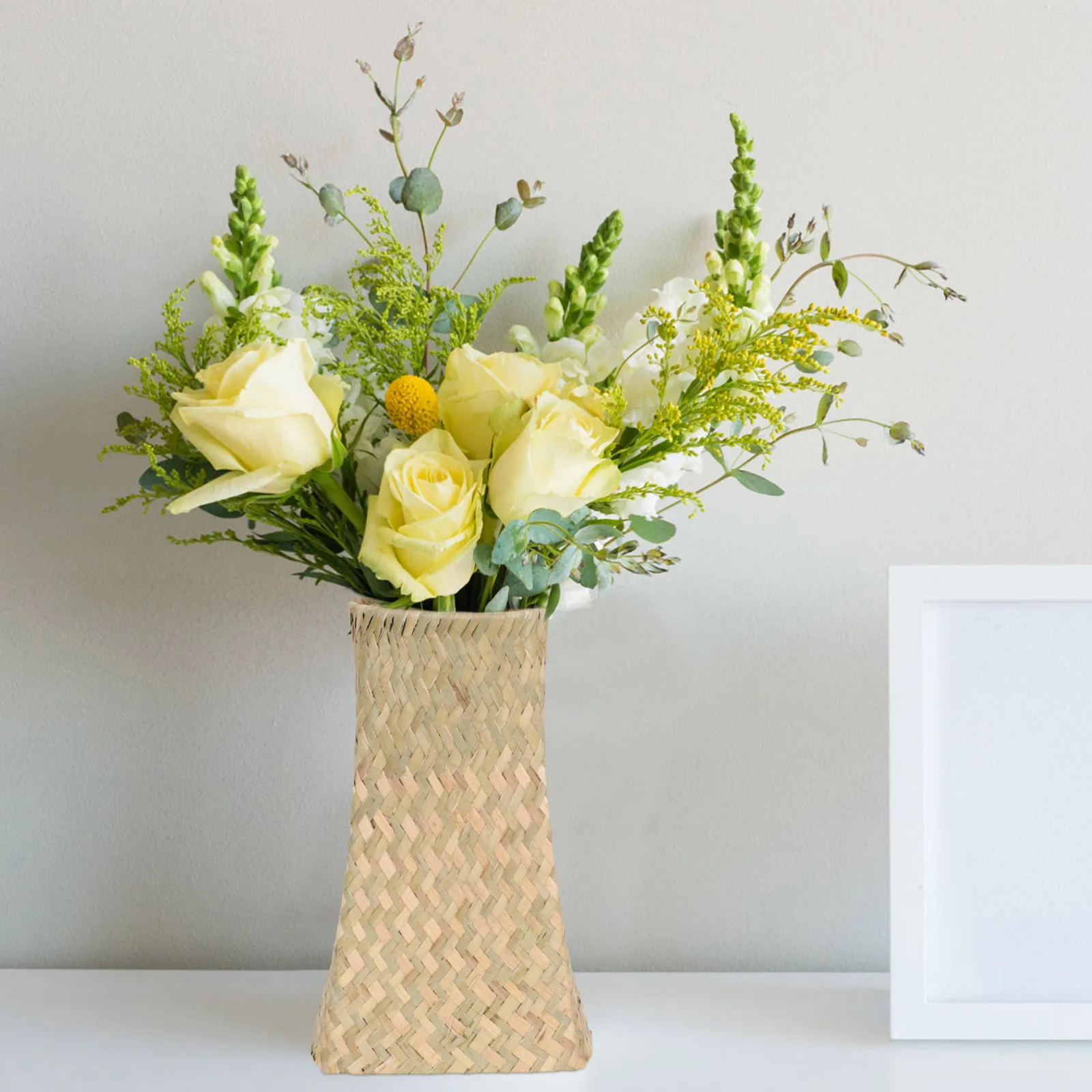 

Woven Dried Flower Decorative Vase Modern European Style Desktop Organizer Multi-Functional Flower Pot for Home Office