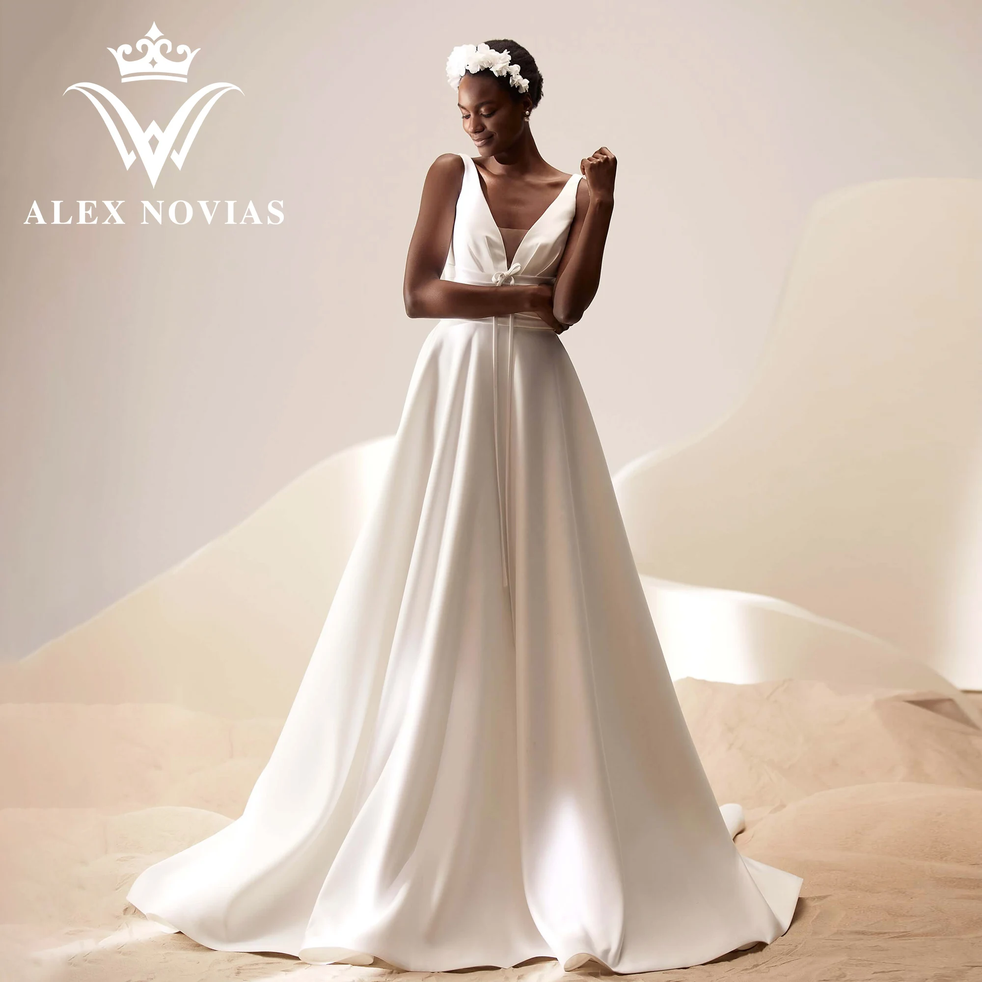 

ALEX NOVIAS A-Line Wedding Dress 2023 With Folden Deep V-Neckline Bow Empire Court Train Satin Dress Vestidos Novias De Saten