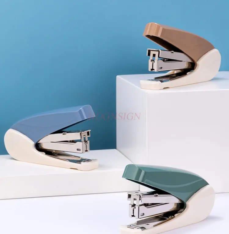 

Легкий степлер, портативный степлер для студенческих специальных ноутбуков, высокое эстетическое значение, степлер небольшого размера, цветной степлер