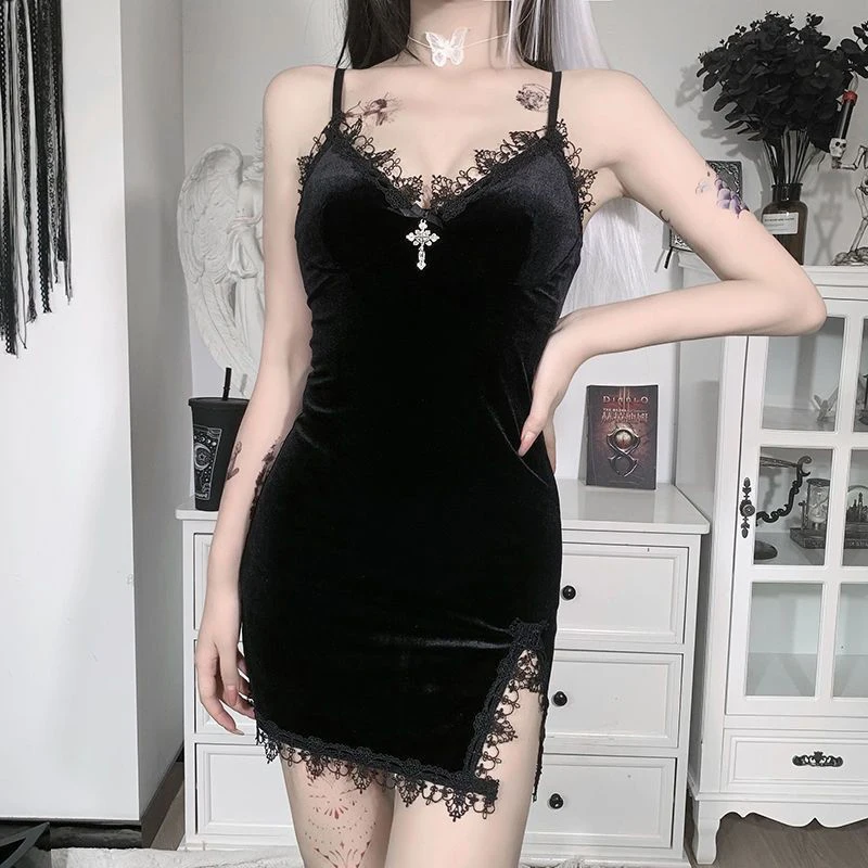 

Women Dress Velvet Lace Suspender Dress Hip-covering Skirt Low-cut Sexy Dress With Breast Pads Slim Hot Girl Slit Short Skirt