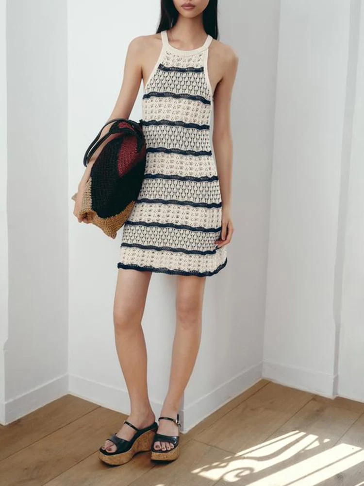 Summer 2025 New Faion Women's Svel Texture Knitted Hanging Ne  Dr Commute Sle Single Piece Stripe Pattern